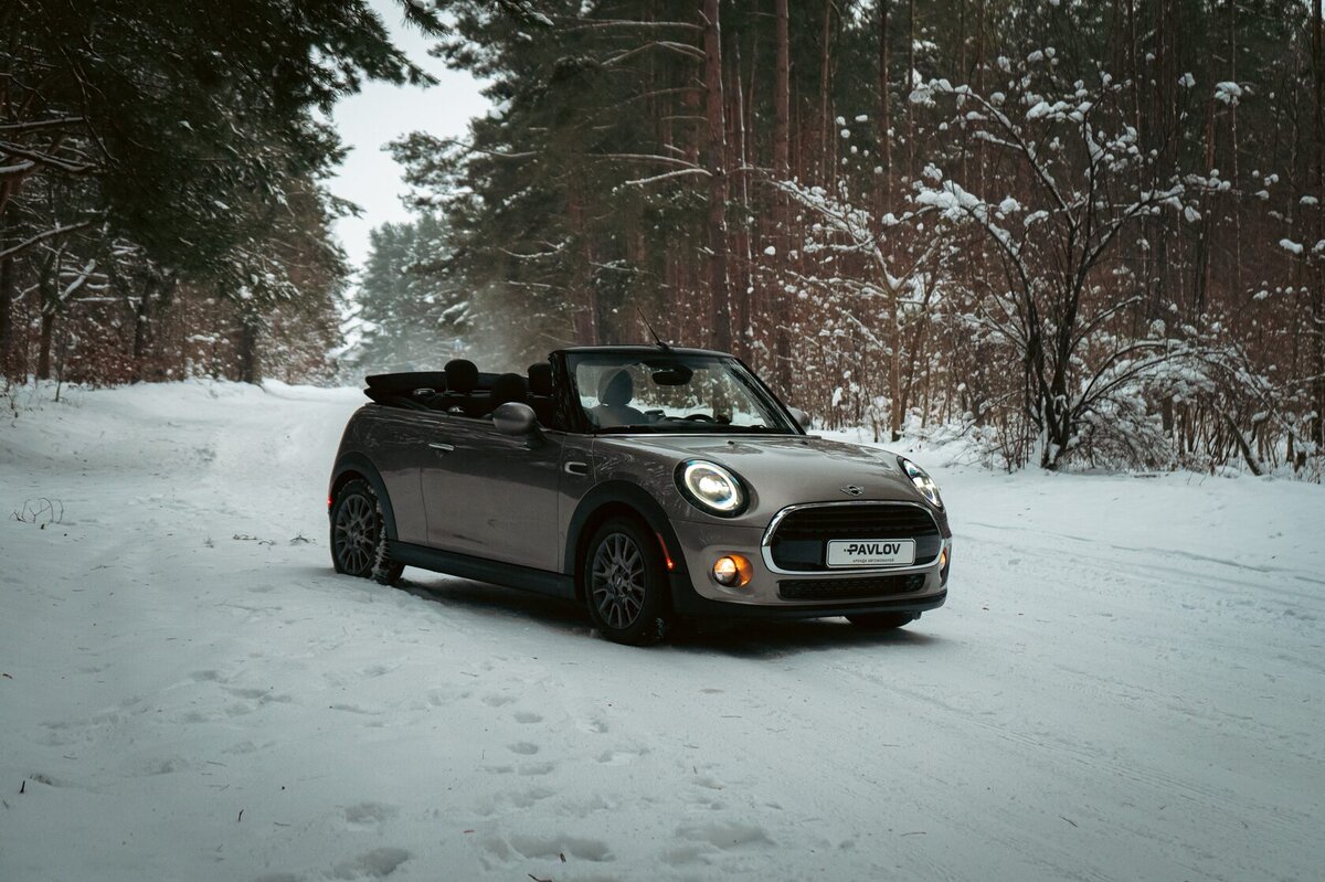 Прокат Mini Cooper Cabrio (серый, 2018) — аренда авто в Калининграде
