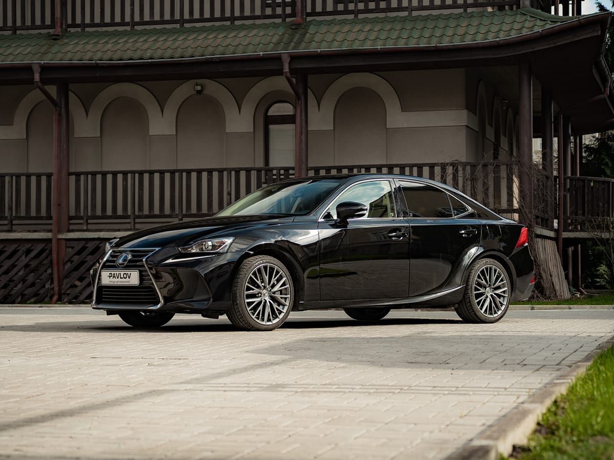 Прокат Lexus IS 200 — аренда авто в Калининграде