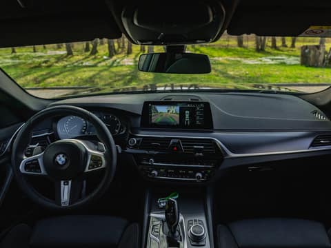 Прокат BMW 520d G30 2020 — аренда авто в Калининграде — фото 4