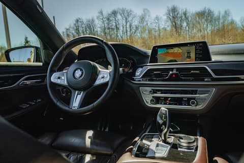 Прокат BMW 730d — аренда авто в Калининграде — фото 3