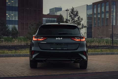 Прокат Kia Ceed — аренда авто в Калининграде — фото 4