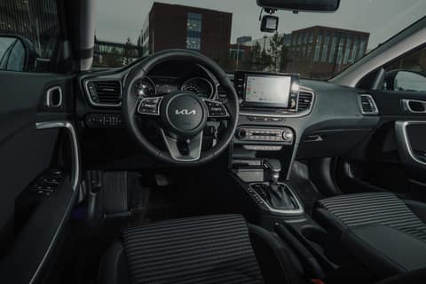 Прокат Kia Ceed — аренда авто в Калининграде — фото 5