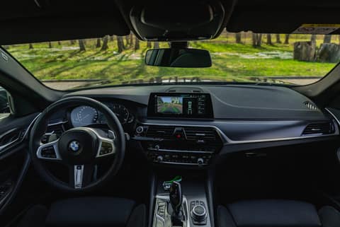 Прокат BMW 520D xDRIVE G30 — аренда авто в Калининграде — фото 3