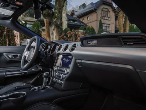Прокат Ford Mustang cabrio 2021 — аренда авто в Калининграде — фото 4