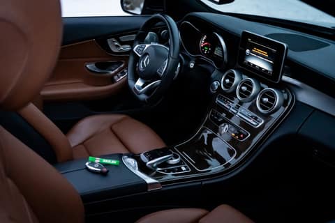 Прокат Mercedes-Benz C300 cabrio 2018 — аренда авто в Калининграде — фото 4