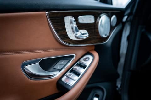 Прокат Mercedes-Benz C300 cabrio 2018 — аренда авто в Калининграде — фото 8