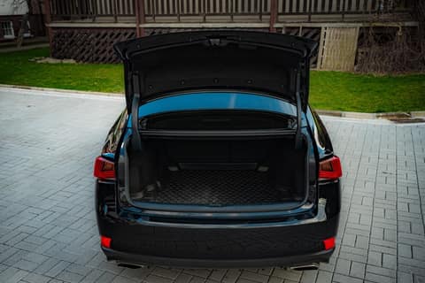 Прокат Lexus IS 200 — аренда авто в Калининграде — фото 6