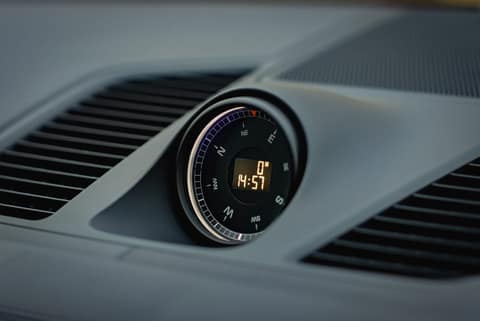 Прокат Porsche Cayenne — аренда авто в Калининграде — фото 7