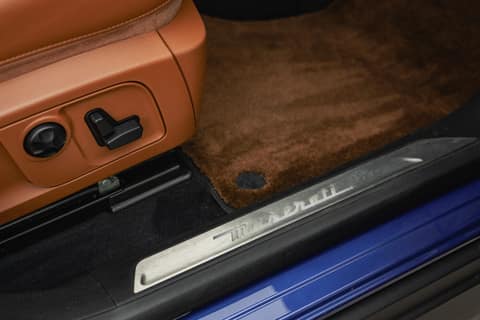 Прокат Maserati Levante — аренда авто в Калининграде — фото 2