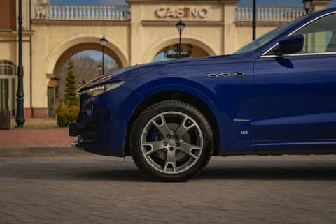 Прокат Maserati Levante — аренда авто в Калининграде — фото 5