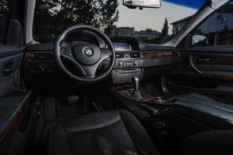 Прокат BMW 3 E90 Black — аренда авто в Калининграде — фото 5