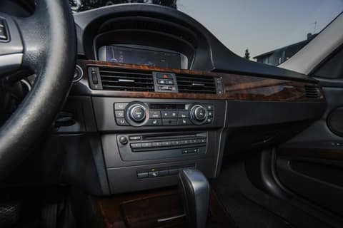 Прокат BMW 3 E90 Black — аренда авто в Калининграде — фото 6