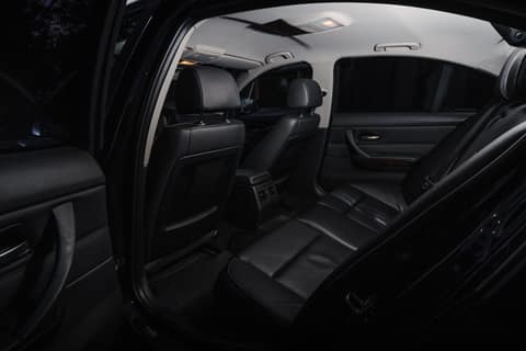 Прокат BMW 3 E90 Black — аренда авто в Калининграде — фото 7