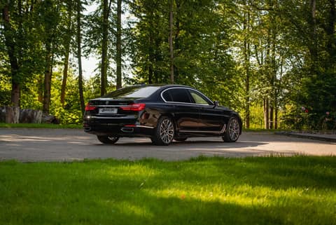 Прокат BMW 7 — аренда авто в Калининграде — фото 3