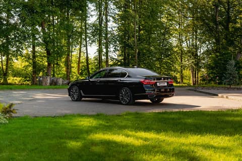 Прокат BMW 7 — аренда авто в Калининграде — фото 5