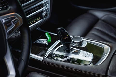 Прокат BMW 7 — аренда авто в Калининграде — фото 6