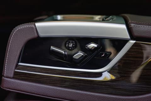 Прокат BMW 7 — аренда авто в Калининграде — фото 7