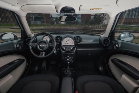 Прокат Mini Cooper CountryMan — аренда авто в Калининграде — фото 7