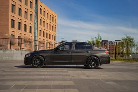 Прокат BMW 3 F30 — аренда авто в Калининграде — фото 7