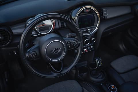 Прокат Mini Cooper Cabrio (серый, 2021) — аренда авто в Калининграде — фото 4