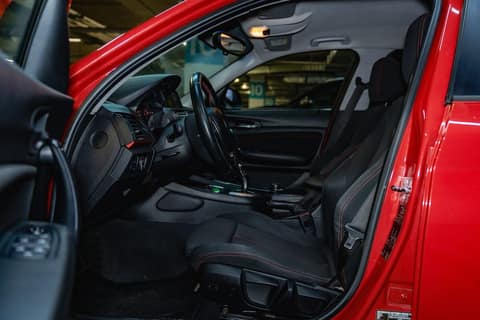Прокат BMW 1 серия — аренда авто в Калининграде — фото 3