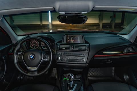 Прокат BMW 1 серия — аренда авто в Калининграде — фото 5